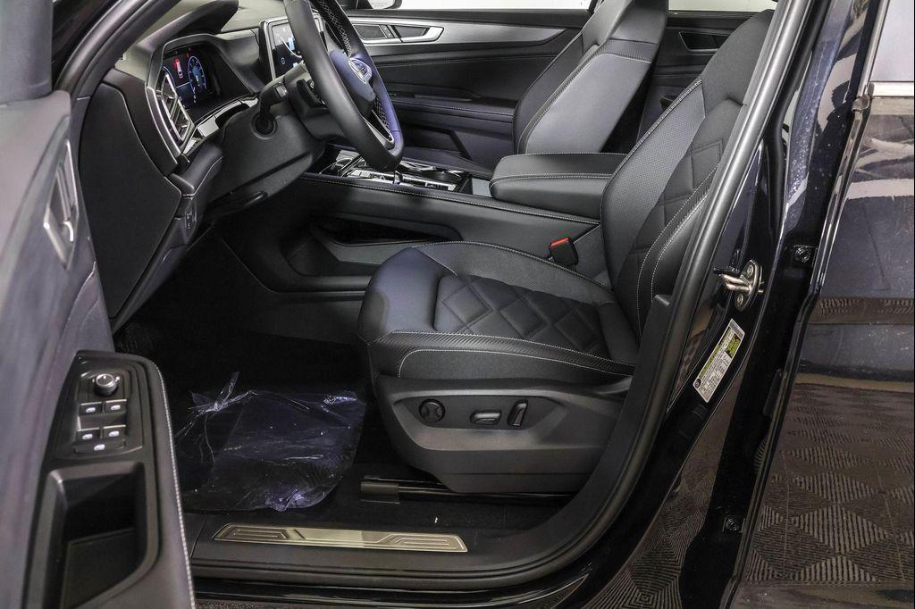 new 2026 Volkswagen Atlas Cross Sport car, priced at $45,203