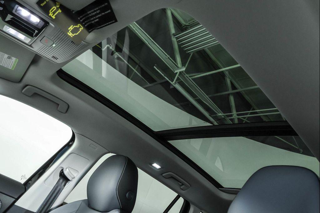 new 2025 Volkswagen Tiguan car, priced at $35,155