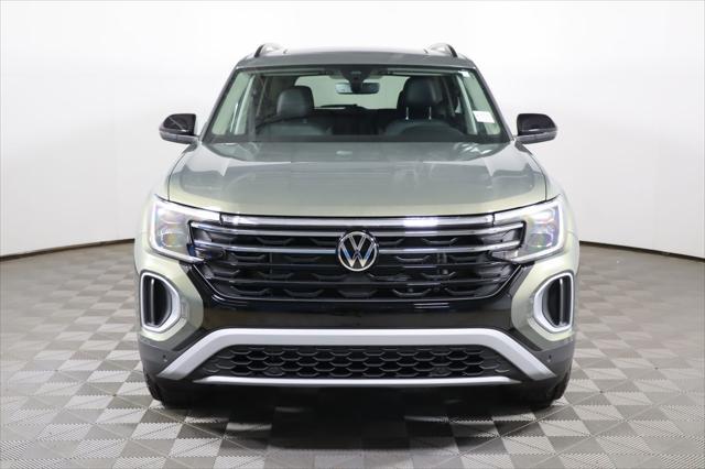 new 2025 Volkswagen Atlas car, priced at $46,034