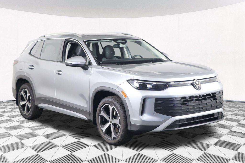 new 2025 Volkswagen Tiguan car, priced at $35,369