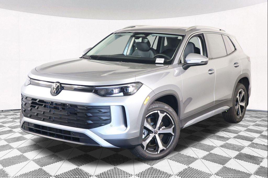 new 2025 Volkswagen Tiguan car, priced at $35,369