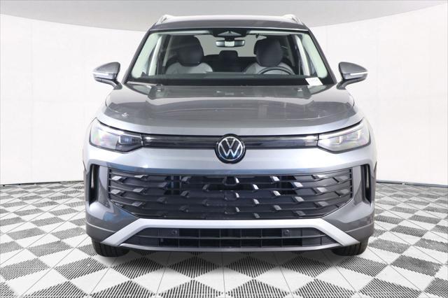 new 2025 Volkswagen Tiguan car, priced at $31,302