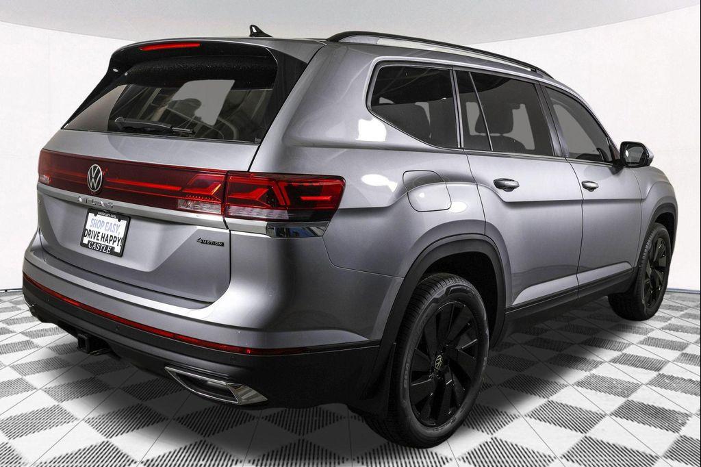 new 2026 Volkswagen Atlas car, priced at $45,742