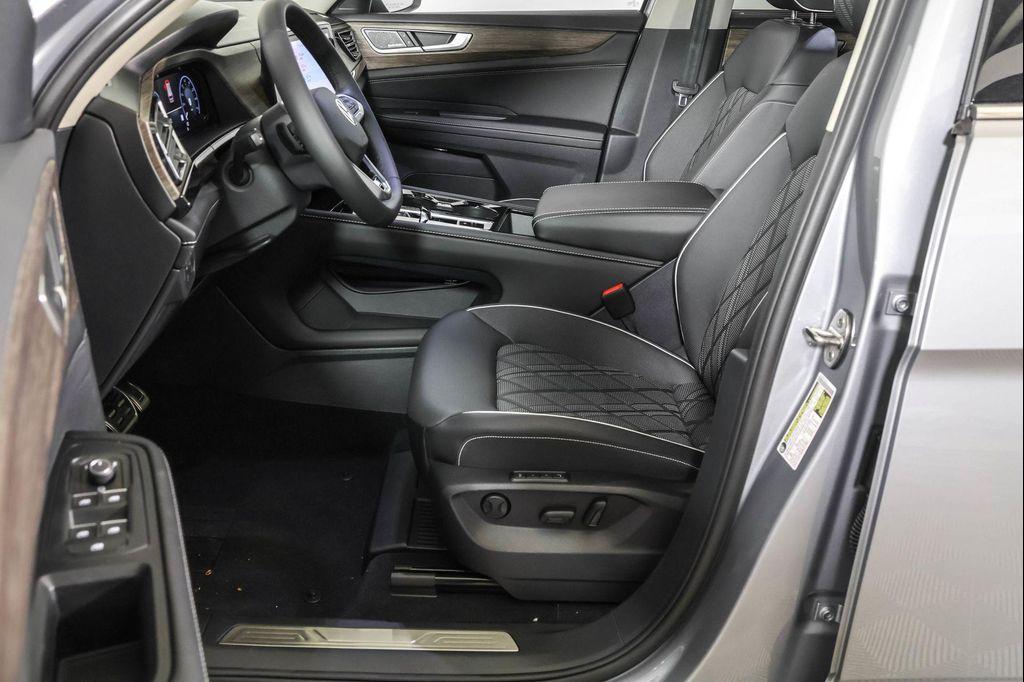 new 2026 Volkswagen Atlas car, priced at $53,730