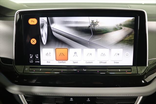 new 2025 Volkswagen Atlas car, priced at $47,558