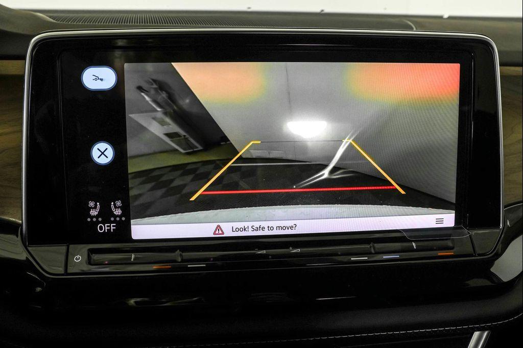 new 2026 Volkswagen Atlas car, priced at $41,088