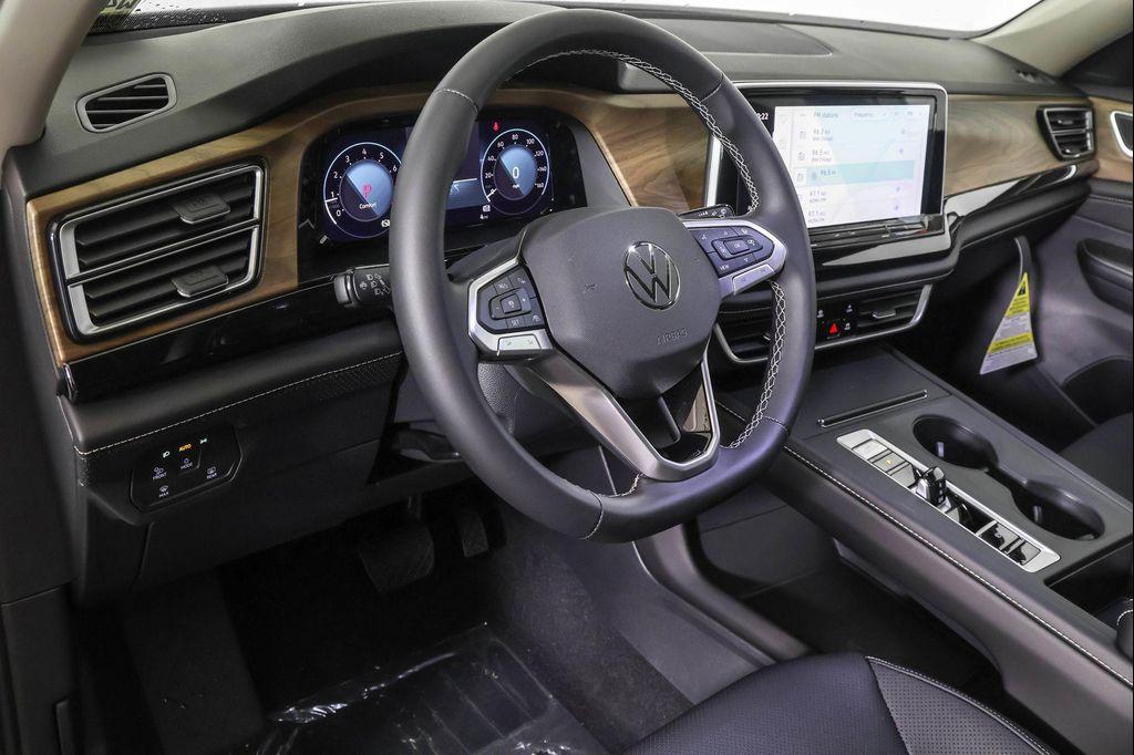 new 2026 Volkswagen Atlas car, priced at $41,088