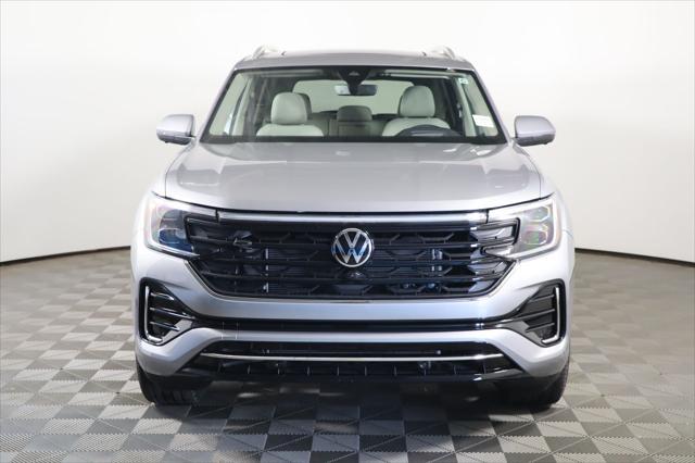 new 2025 Volkswagen Atlas car, priced at $51,875