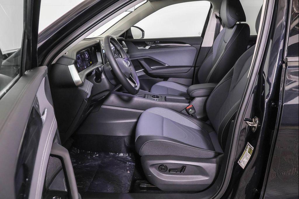 new 2025 Volkswagen Tiguan car, priced at $33,994