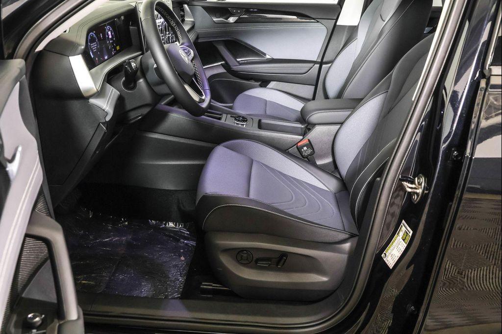 new 2025 Volkswagen Tiguan car, priced at $33,994