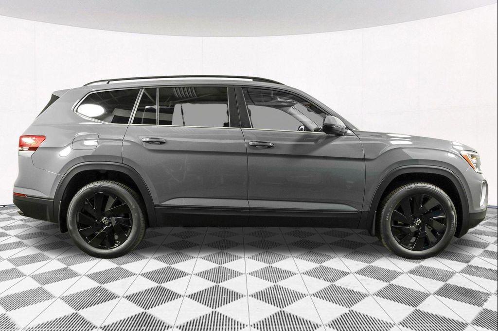 new 2026 Volkswagen Atlas car, priced at $47,369