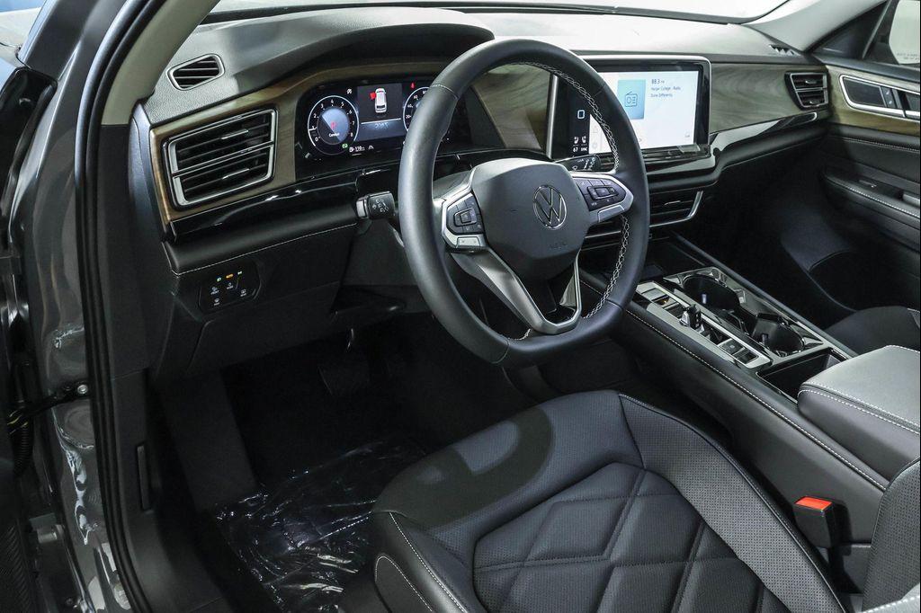 new 2026 Volkswagen Atlas car, priced at $47,369