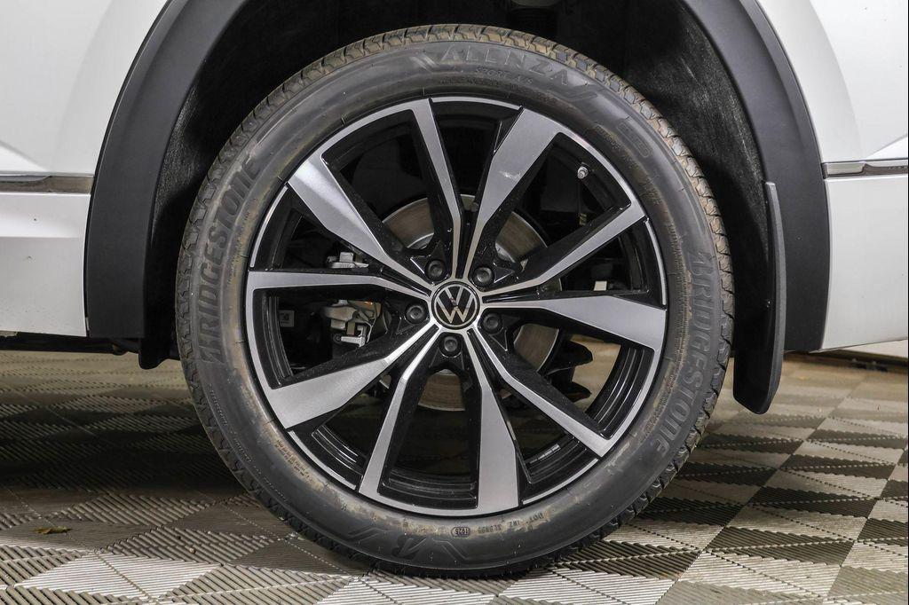 new 2026 Volkswagen Atlas car, priced at $53,930