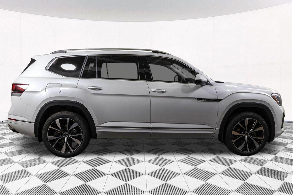 new 2026 Volkswagen Atlas car, priced at $53,930