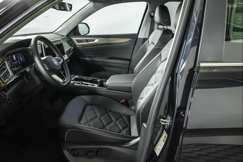 new 2026 Volkswagen Atlas car, priced at $44,632