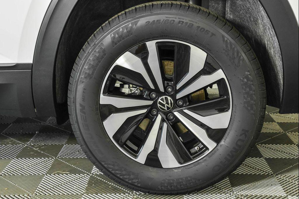 new 2025 Volkswagen Atlas Cross Sport car, priced at $34,264