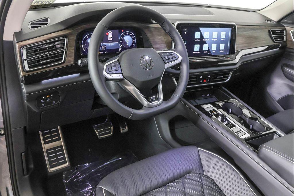 new 2026 Volkswagen Atlas car, priced at $54,061