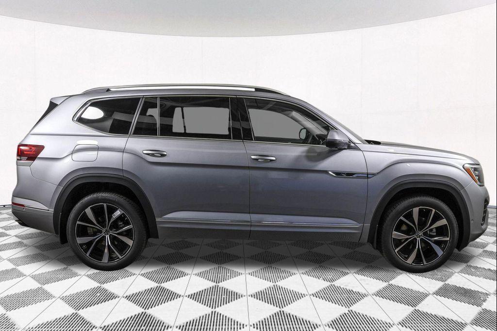 new 2026 Volkswagen Atlas car, priced at $54,061