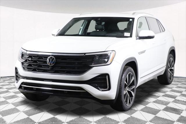 new 2025 Volkswagen Atlas Cross Sport car, priced at $51,545