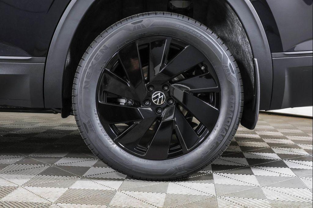 new 2026 Volkswagen Atlas car, priced at $46,473