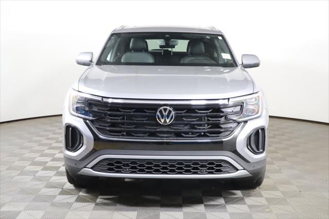 new 2025 Volkswagen Atlas Cross Sport car, priced at $43,854