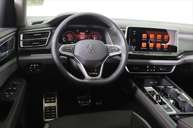 new 2025 Volkswagen Atlas car, priced at $46,139