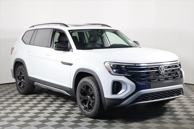 new 2025 Volkswagen Atlas car, priced at $46,139