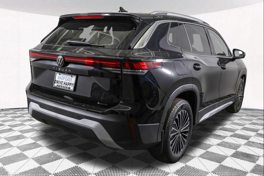new 2026 Volkswagen Tiguan car, priced at $33,329