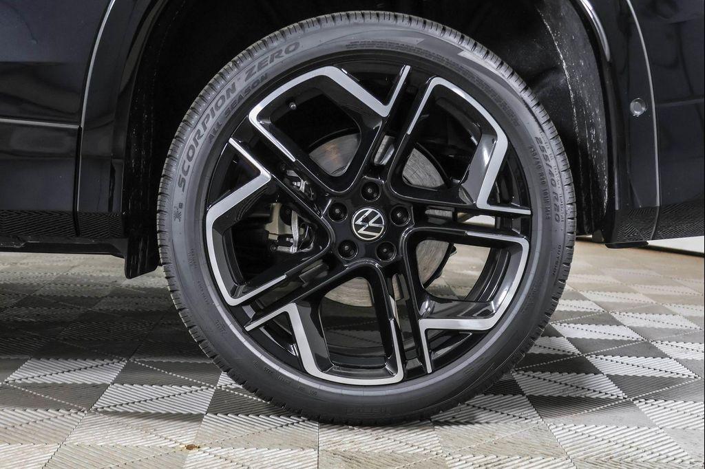 new 2026 Volkswagen Tiguan car, priced at $44,966