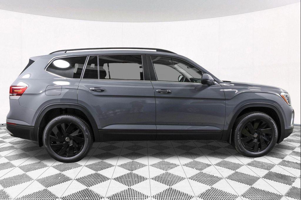 new 2026 Volkswagen Atlas car, priced at $45,581