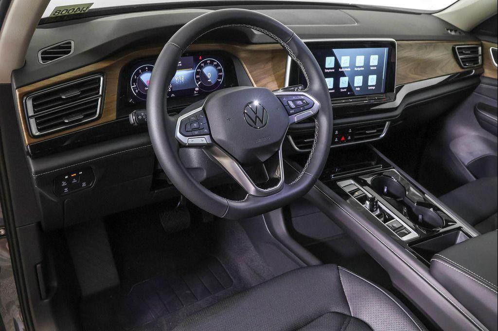 new 2026 Volkswagen Atlas car, priced at $45,581