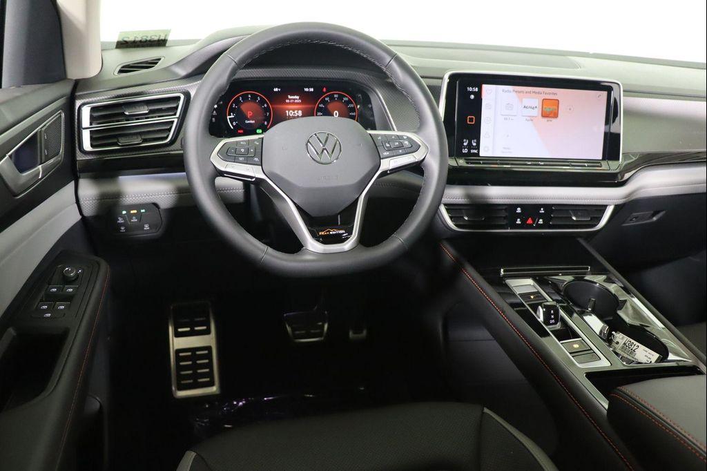new 2025 Volkswagen Atlas car, priced at $43,273