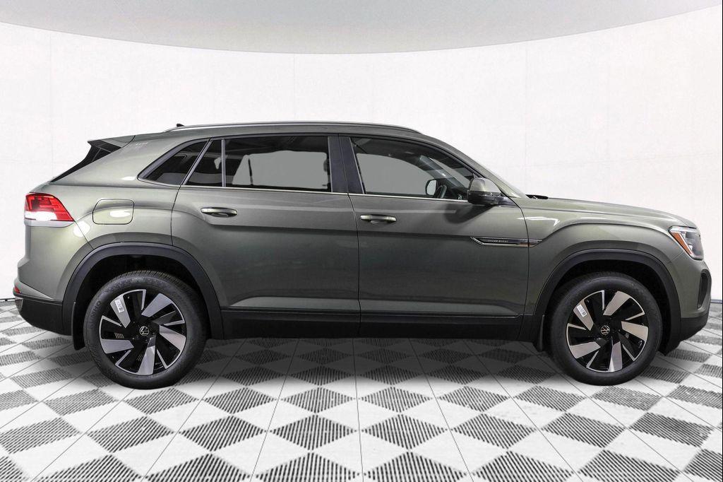 new 2026 Volkswagen Atlas Cross Sport car, priced at $44,122
