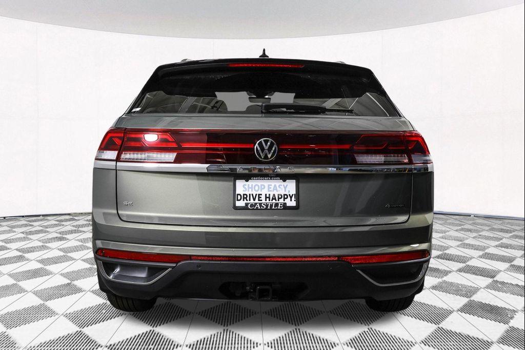new 2026 Volkswagen Atlas Cross Sport car, priced at $44,122