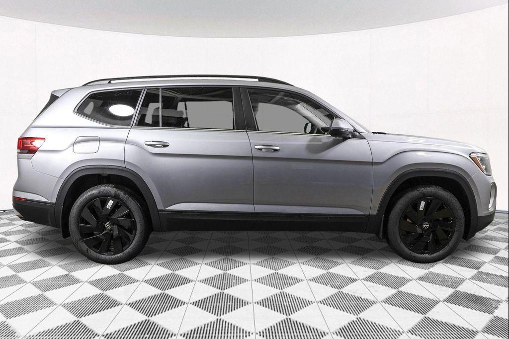 new 2026 Volkswagen Atlas car, priced at $46,774