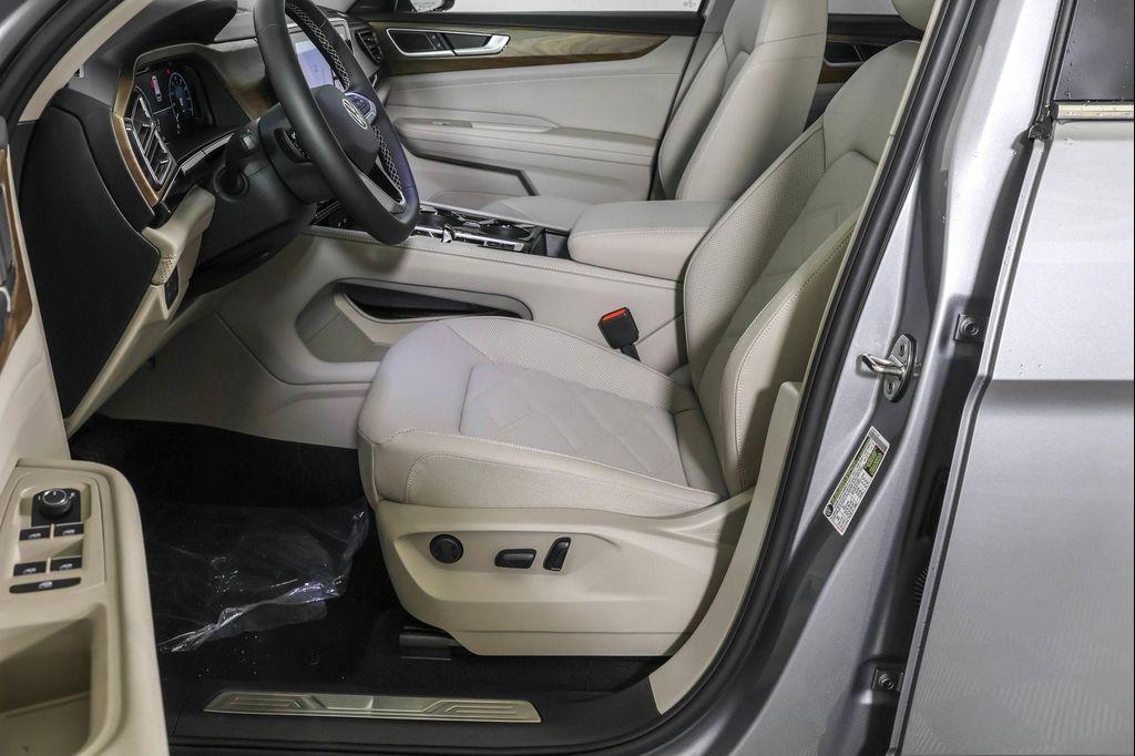 new 2026 Volkswagen Atlas car, priced at $46,774