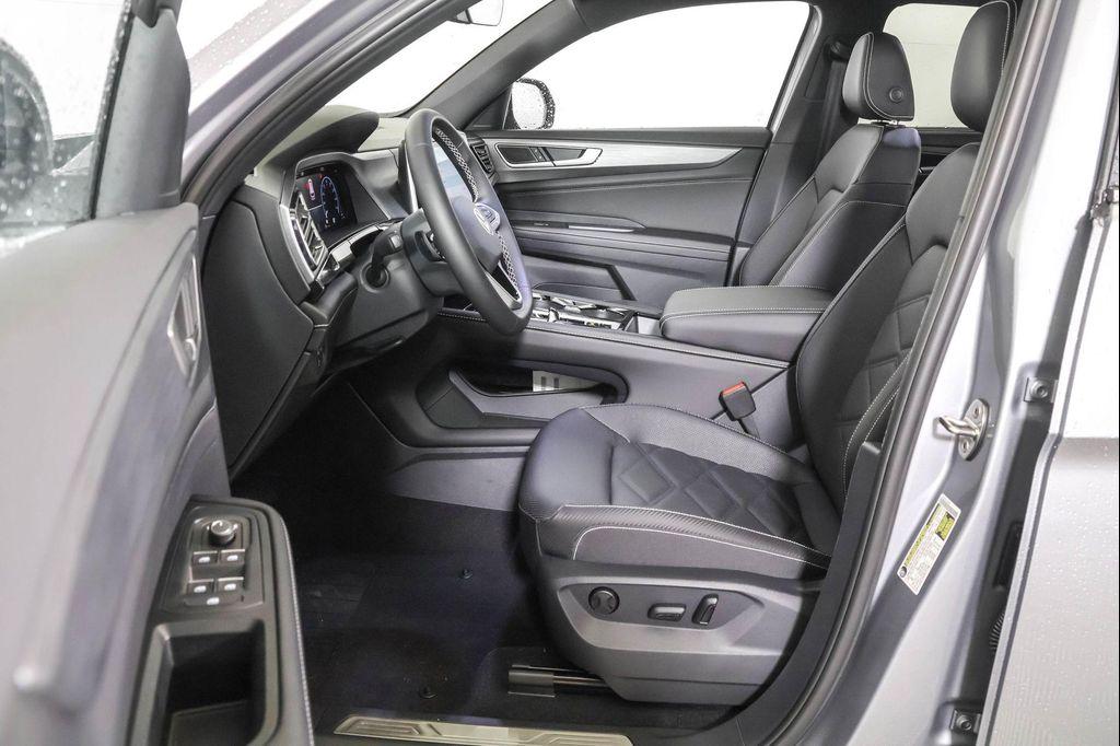 new 2026 Volkswagen Atlas Cross Sport car, priced at $45,398