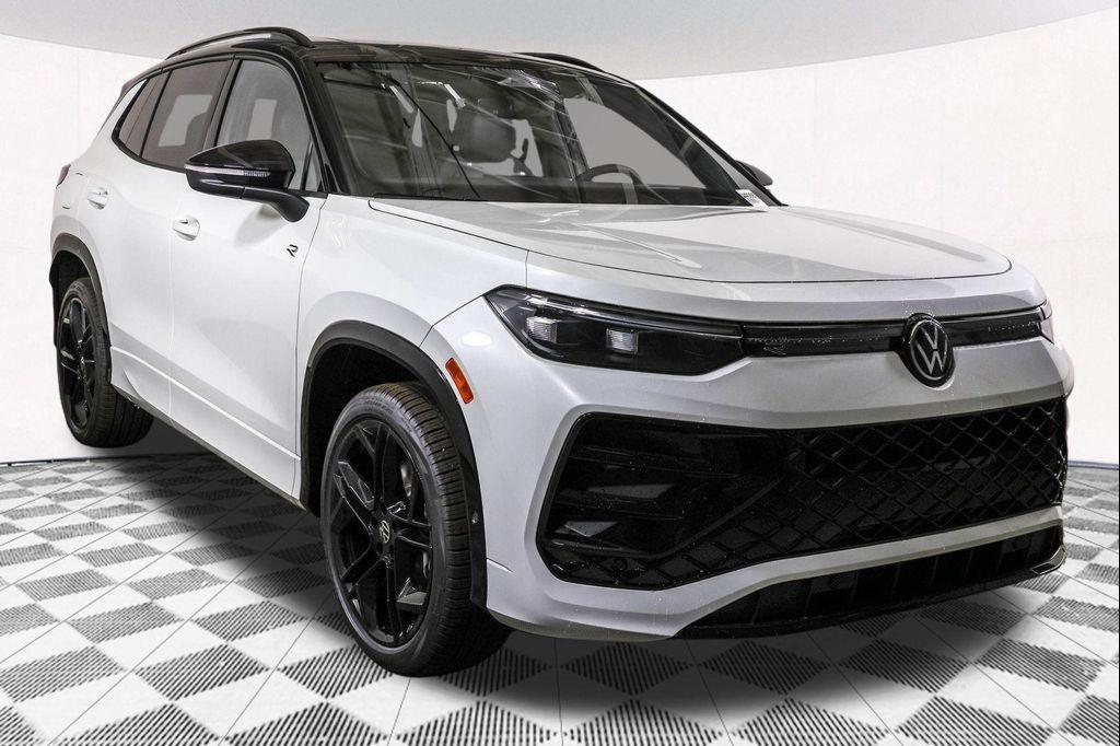 new 2025 Volkswagen Tiguan car, priced at $38,066