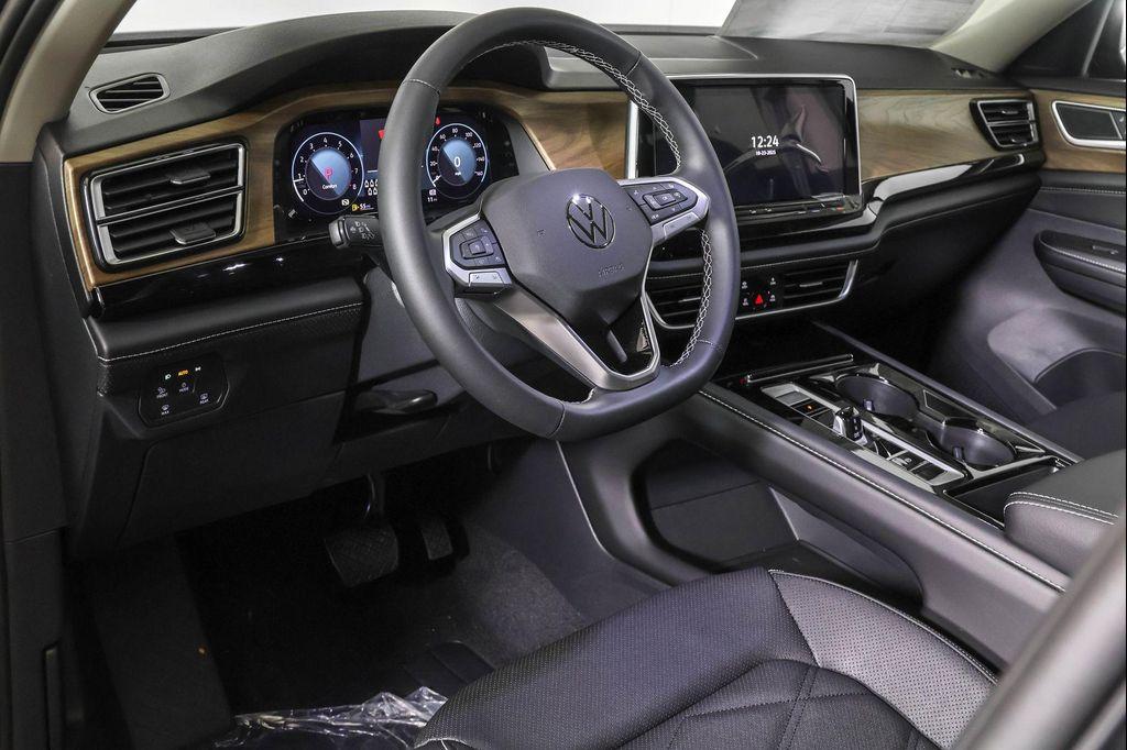 new 2026 Volkswagen Atlas car, priced at $45,144