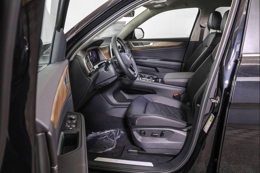 new 2026 Volkswagen Atlas car, priced at $45,144