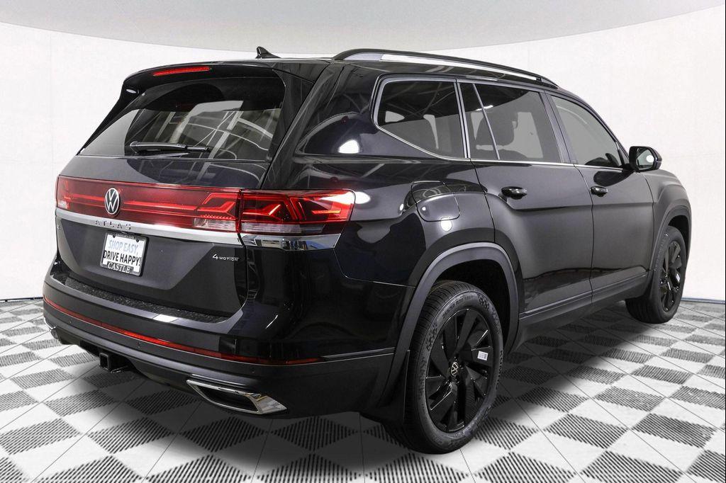 new 2026 Volkswagen Atlas car, priced at $45,144