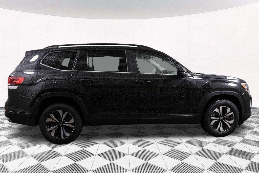 new 2026 Volkswagen Atlas car, priced at $40,826
