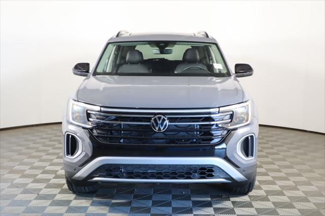 new 2025 Volkswagen Atlas car, priced at $46,700