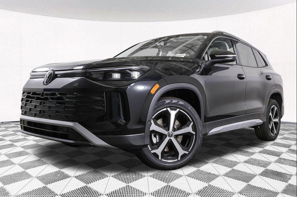 new 2025 Volkswagen Tiguan car, priced at $35,026