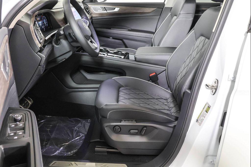 new 2026 Volkswagen Atlas car, priced at $54,134