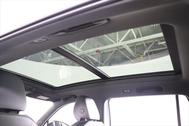 new 2025 Volkswagen Tiguan car, priced at $37,833
