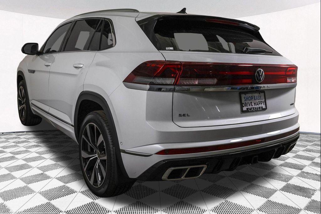 new 2026 Volkswagen Atlas Cross Sport car, priced at $53,906