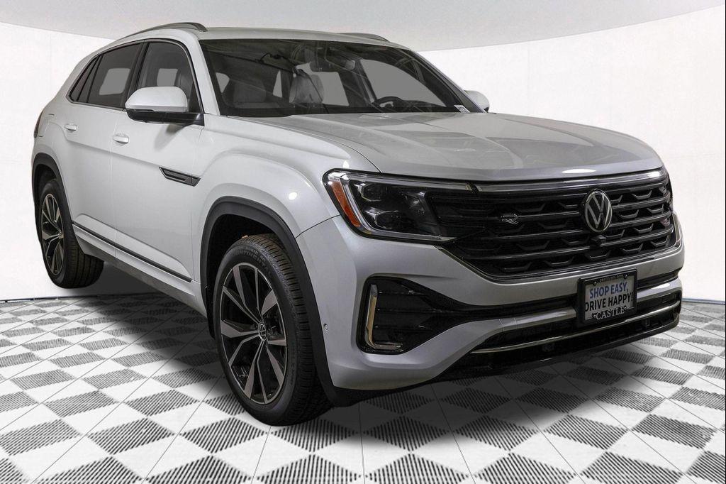 new 2026 Volkswagen Atlas Cross Sport car, priced at $53,906
