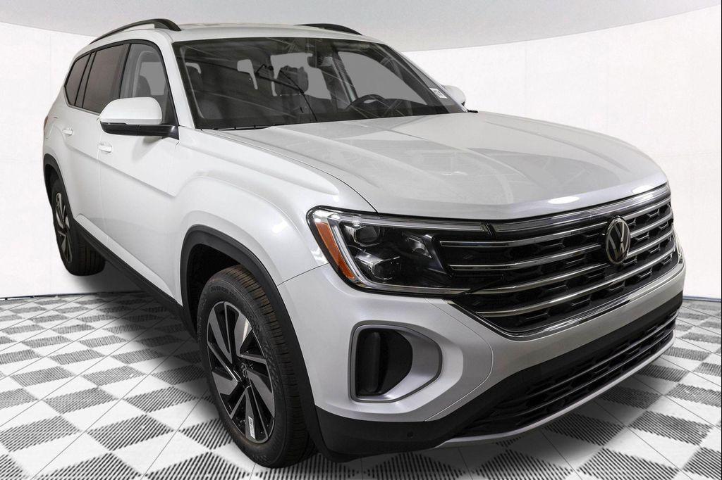 new 2026 Volkswagen Atlas car, priced at $46,013