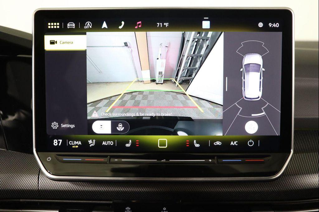 new 2025 Volkswagen Golf GTI car, priced at $37,925